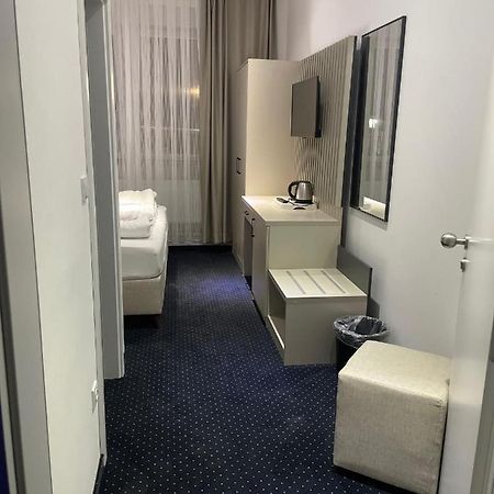 Gastpark Hotel Manching Εξωτερικό φωτογραφία