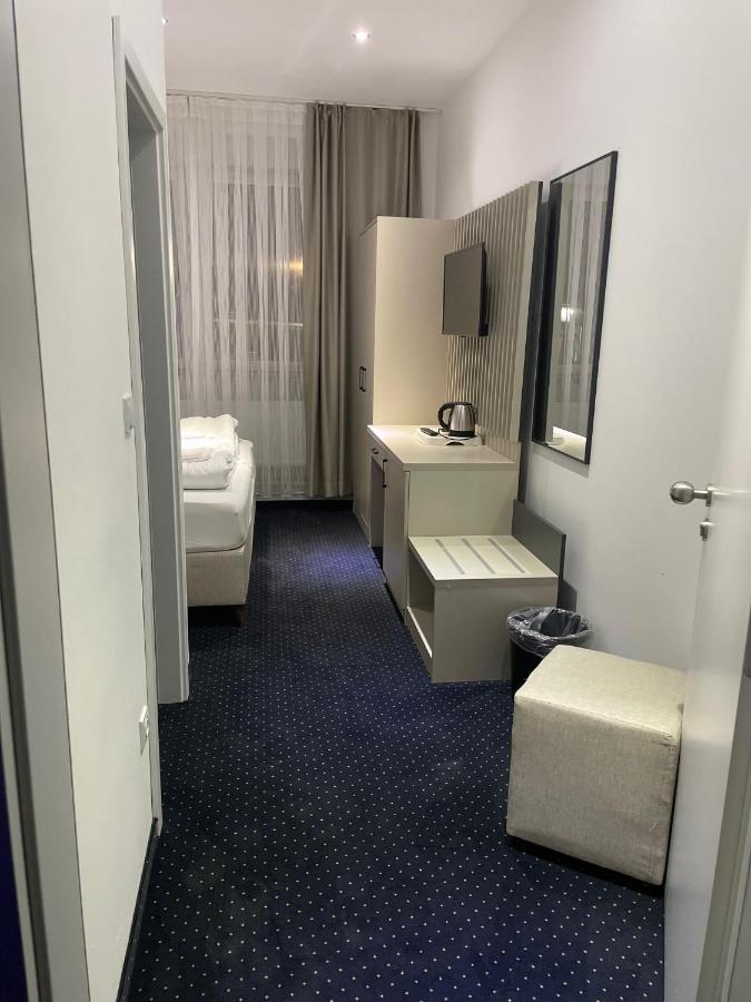 Gastpark Hotel Manching Εξωτερικό φωτογραφία