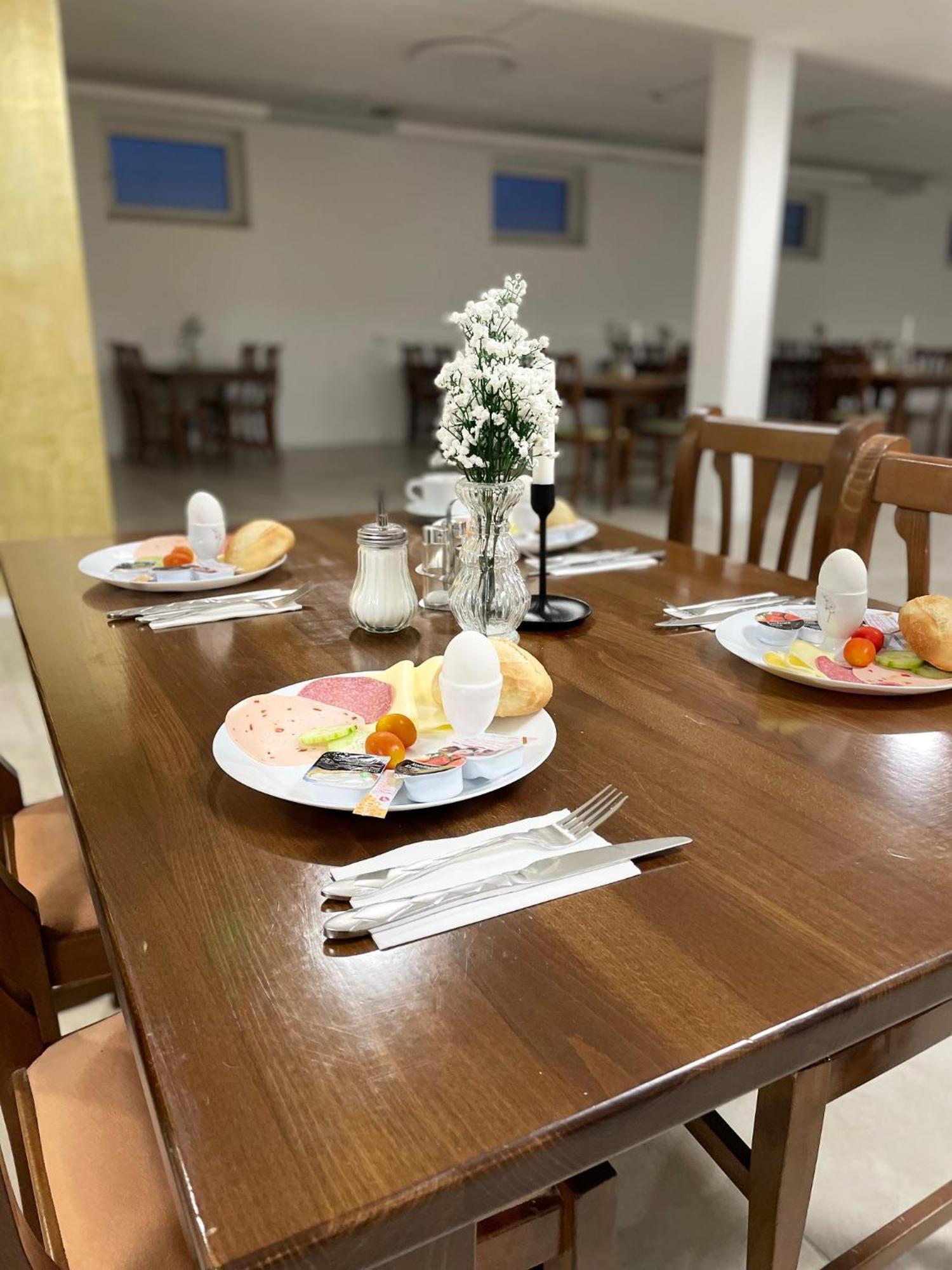 Gastpark Hotel Manching Εξωτερικό φωτογραφία