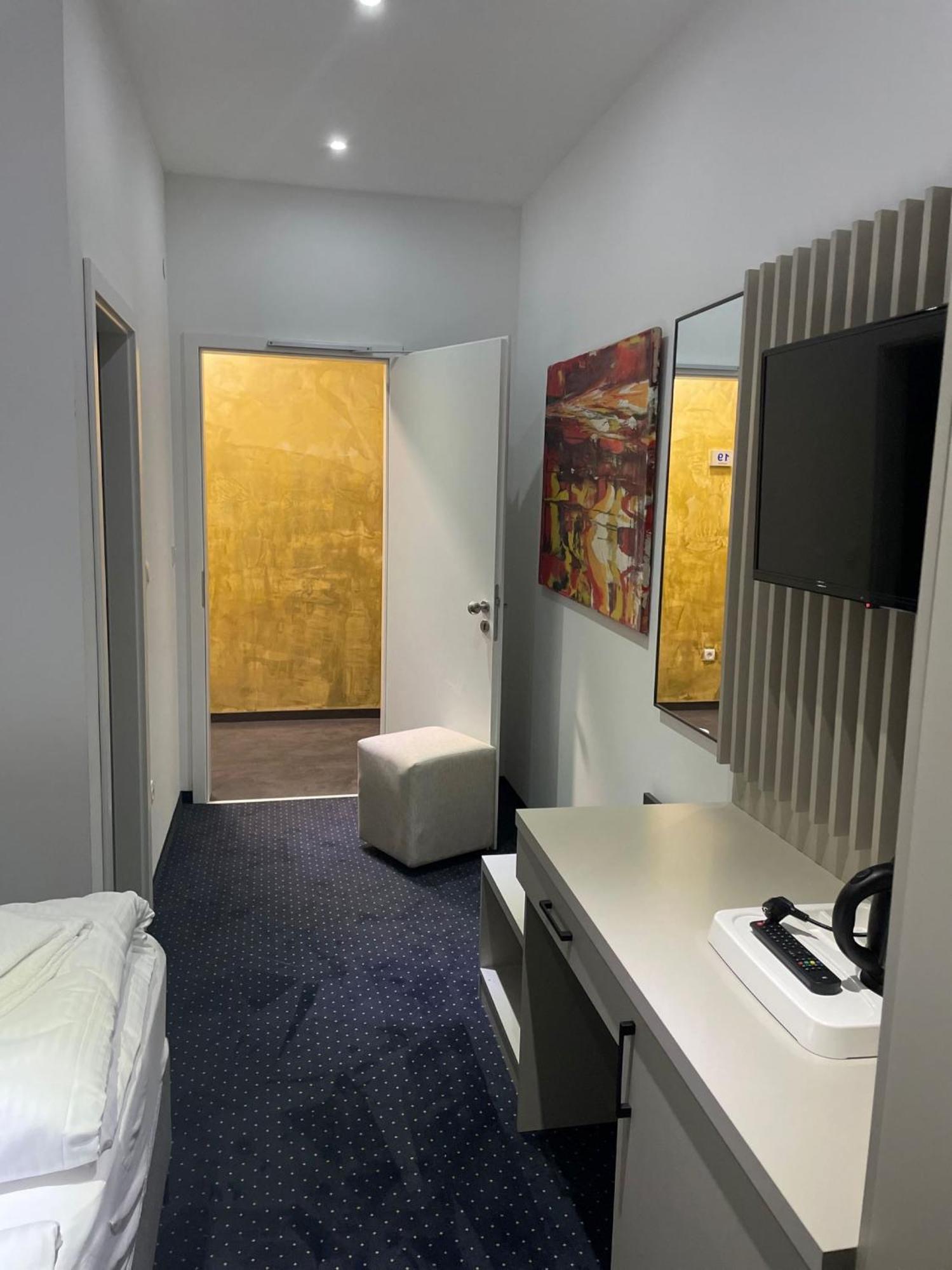 Gastpark Hotel Manching Εξωτερικό φωτογραφία